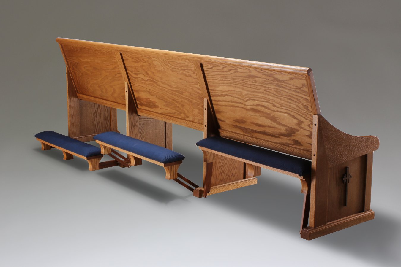 oak pew with parallel action kneelers